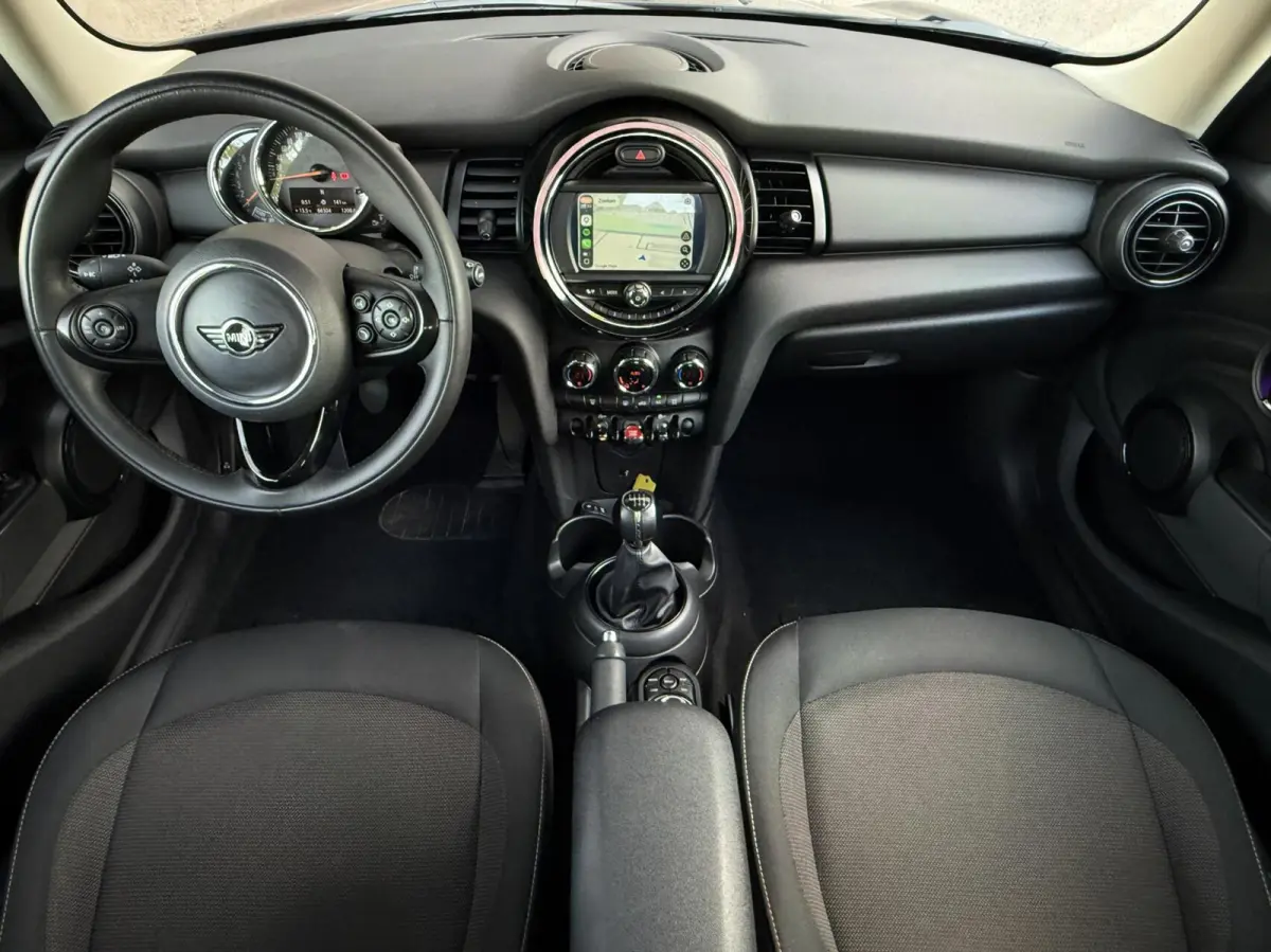 1.5 One Pepper | CarPlay | 1ste eigenaar | Dealer onderhouden | Parkeersensoren | Climate control |