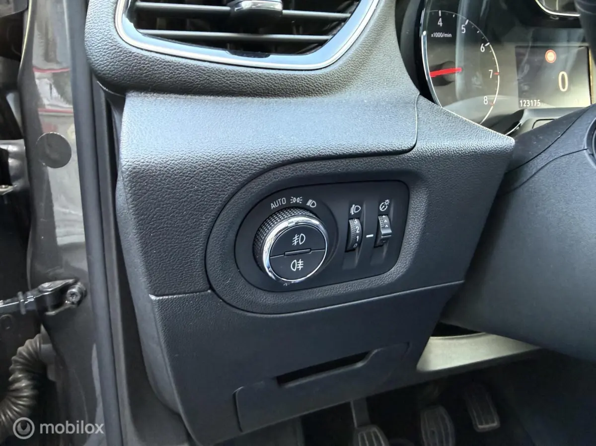 1.2 Turbo Business +