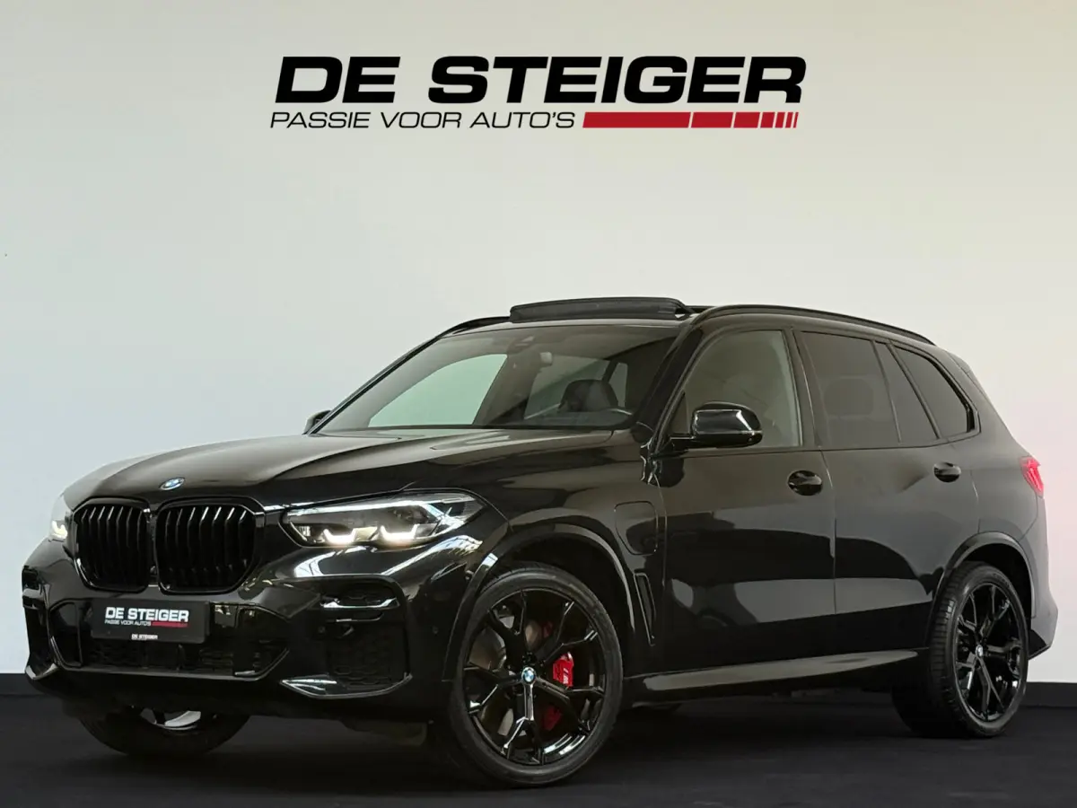 XDrive 45e High Executive M-Sport Pano Luchtvering Sfeer