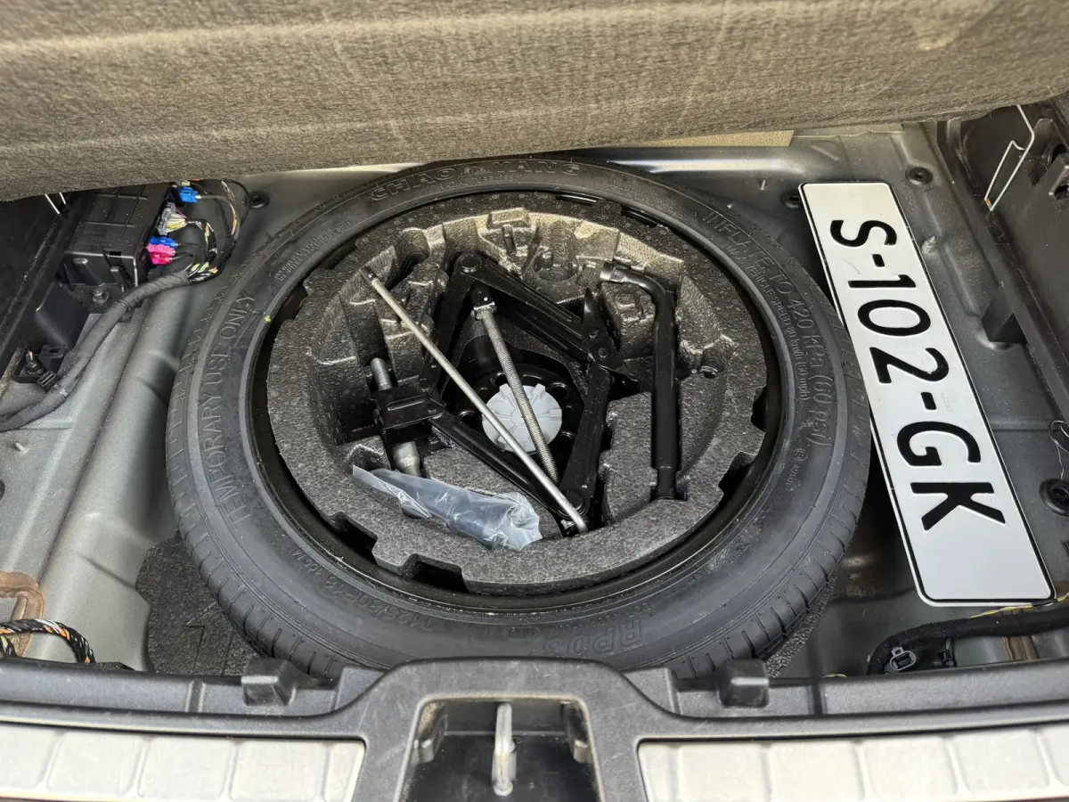 2.0 T4 R-Design Automaat Pano Trekhaak Camera Adaptive Cruise Leder Carplay Harman/Kardon All-Season banden