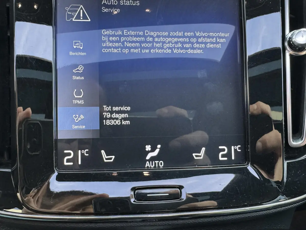 2.0 T4 R-Design Automaat Pano Trekhaak Camera Adaptive Cruise Leder Carplay Harman/Kardon All-Season banden