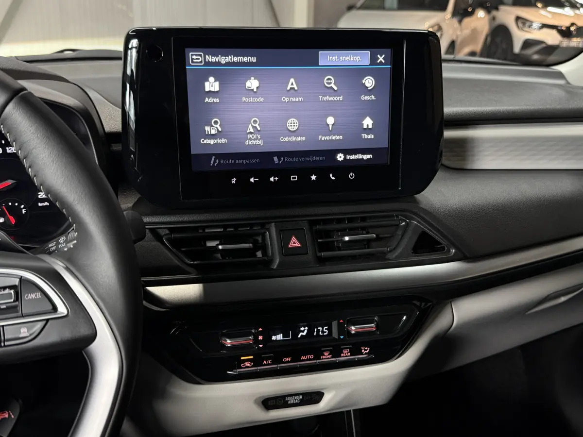 1.2 Comfort + Hyb | Aut | Navi | 16" | Carplay | Stoelverwarming | ACC | Dodehoek | 100% Suzuki Onderhouden!