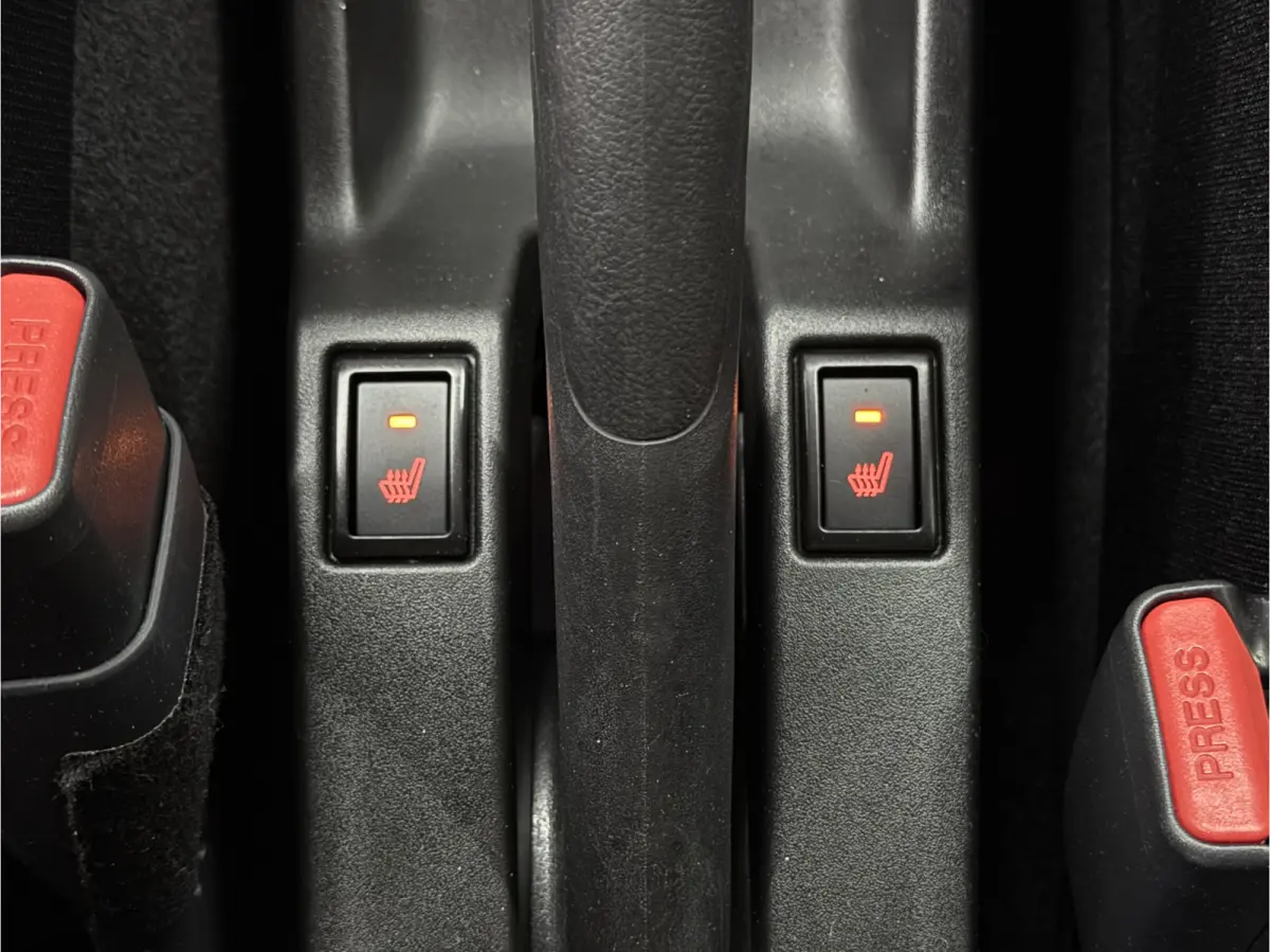 1.2 Comfort + Hyb | Aut | Navi | 16" | Carplay | Stoelverwarming | ACC | Dodehoek | 100% Suzuki Onderhouden!