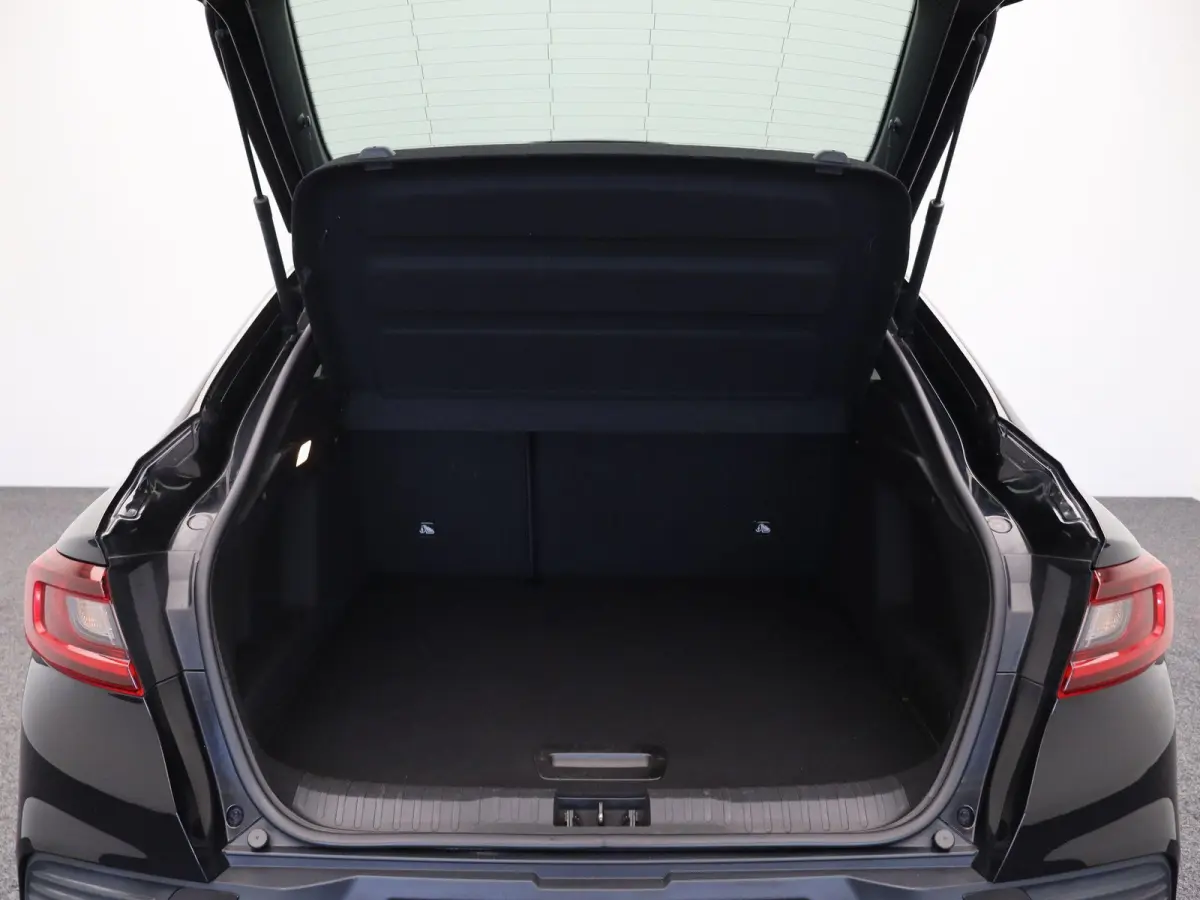 1.6 E-Tech hybrid 145 R.S. Line | Stoel-stuur verwarming | Achteruitrijcamera | Elektrisch verstelbare voorstoelen | Adaptieve Cruise Control |