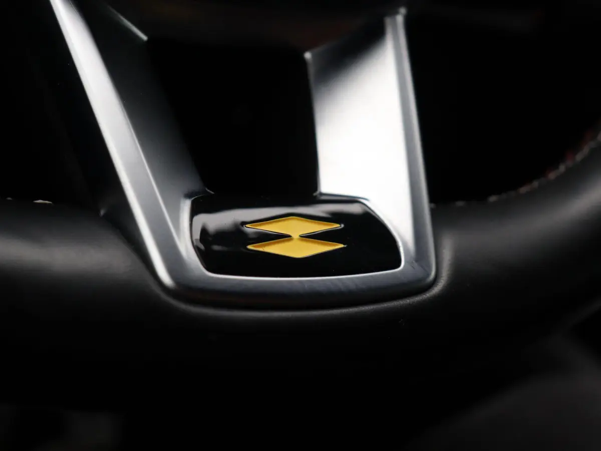 1.6 E-Tech hybrid 145 R.S. Line | Stoel-stuur verwarming | Achteruitrijcamera | Elektrisch verstelbare voorstoelen | Adaptieve Cruise Control |