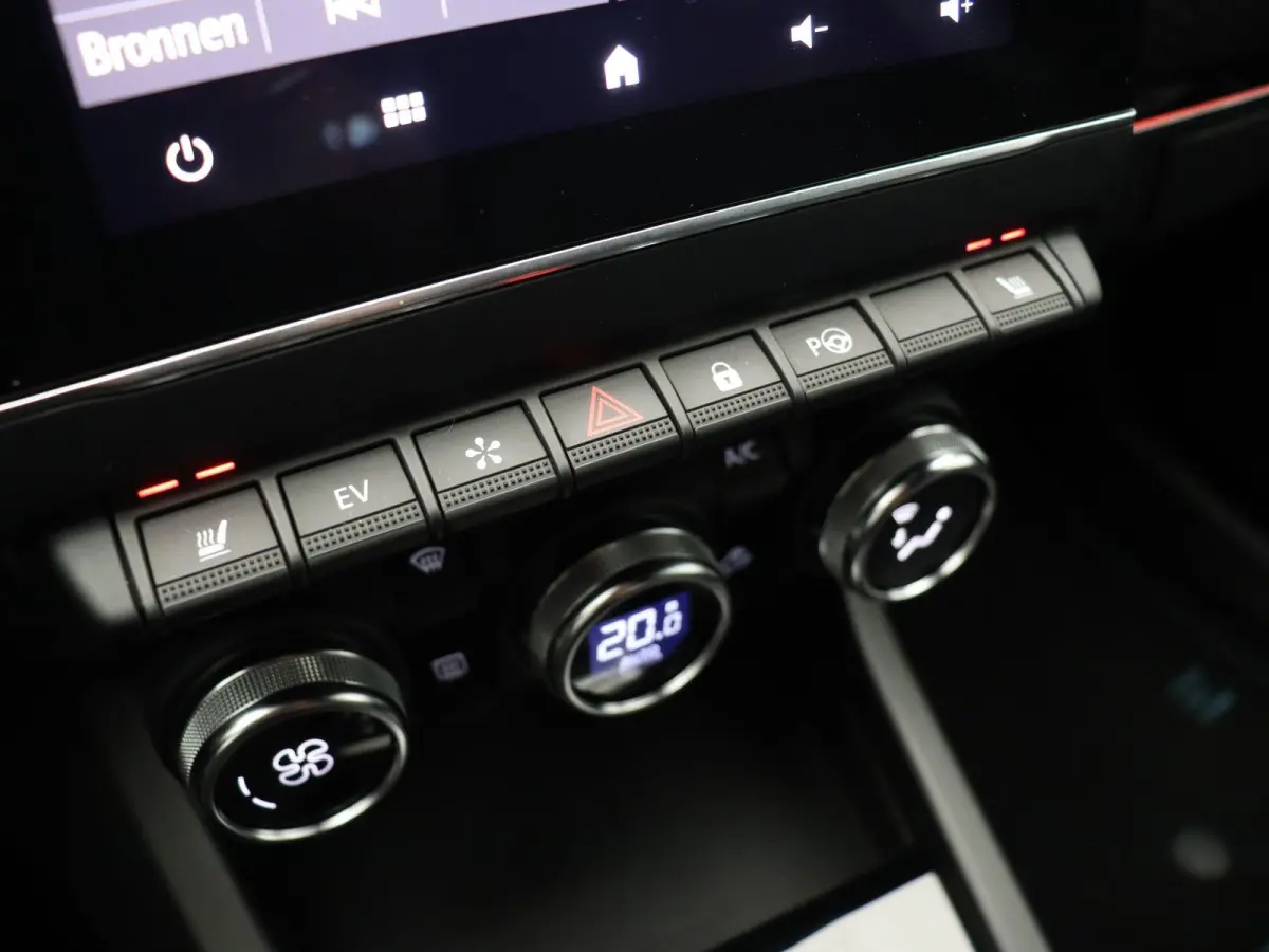1.6 E-Tech hybrid 145 R.S. Line | Stoel-stuur verwarming | Achteruitrijcamera | Elektrisch verstelbare voorstoelen | Adaptieve Cruise Control |