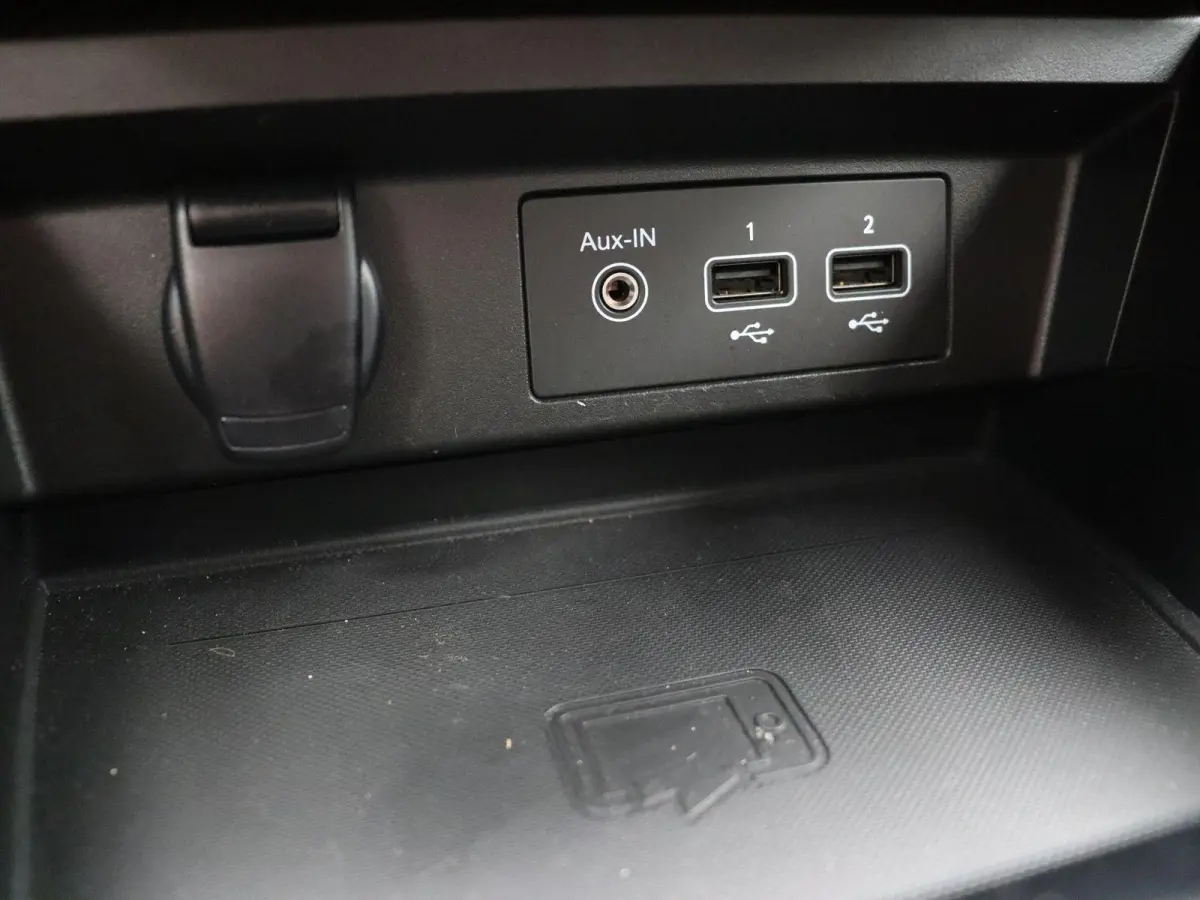 1.6 E-Tech hybrid 145 R.S. Line | Stoel-stuur verwarming | Achteruitrijcamera | Elektrisch verstelbare voorstoelen | Adaptieve Cruise Control |