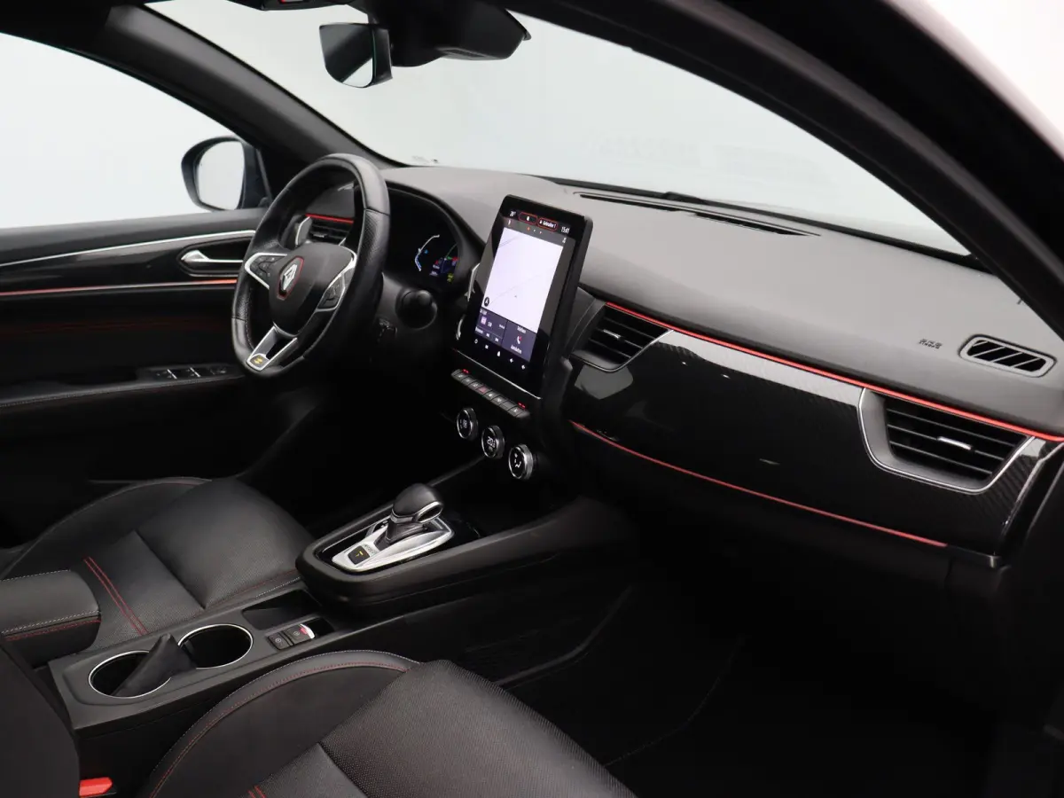 1.6 E-Tech hybrid 145 R.S. Line | Stoel-stuur verwarming | Achteruitrijcamera | Elektrisch verstelbare voorstoelen | Adaptieve Cruise Control |