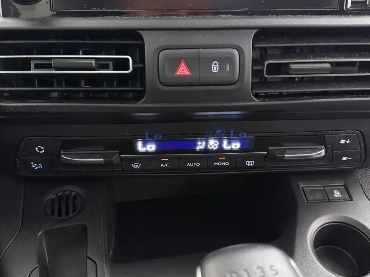 1.2 Turbo Shine - Climate - Panodak - Camera - Navi Apple/Android - Org.NL