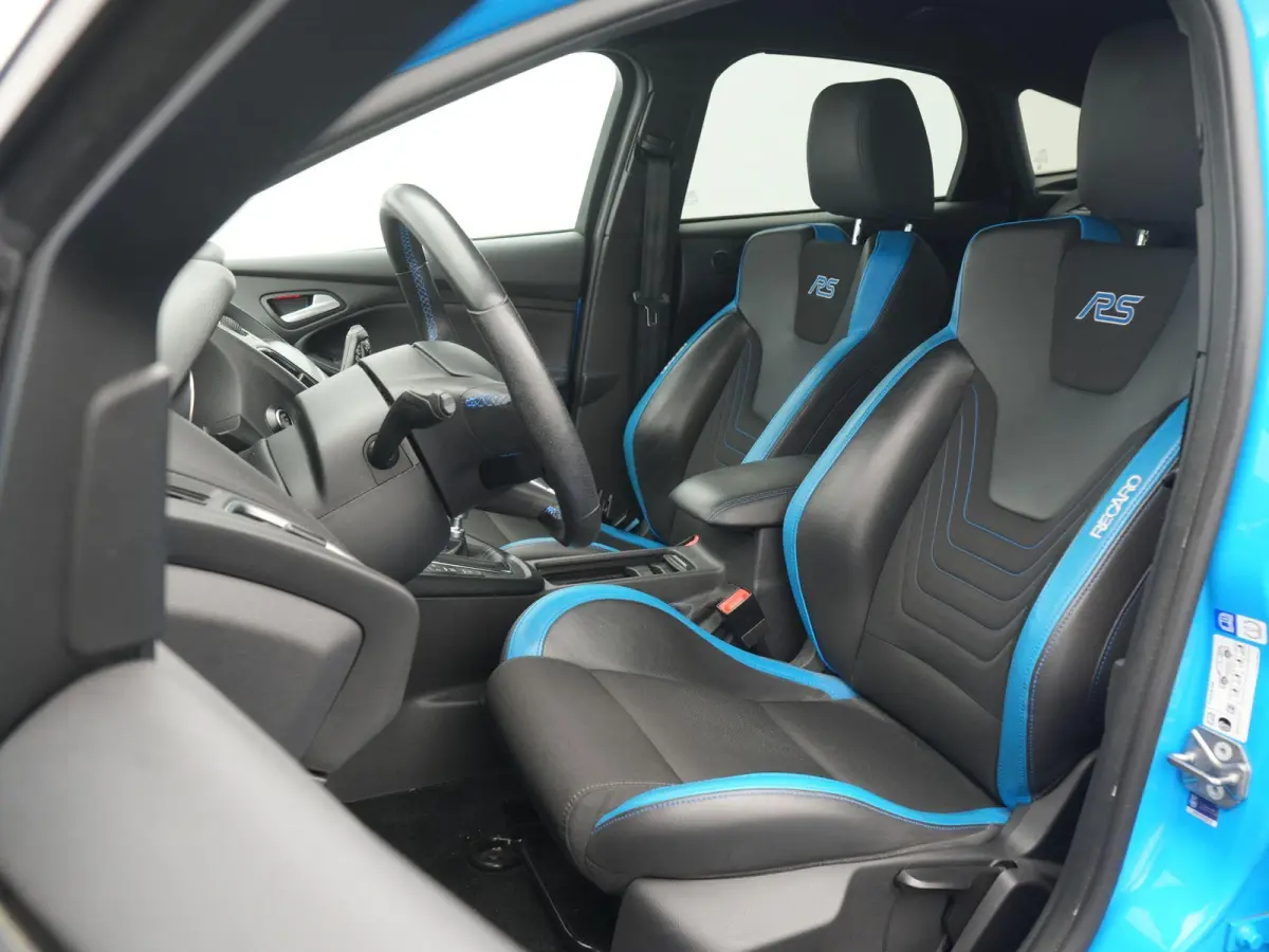 2.3 RS | Performance Pack RS | Drift Mode / Circuit Mode | Camera | Apple Car Play / Android Play | Sport Onderstel | 12 Maanden Garantie |