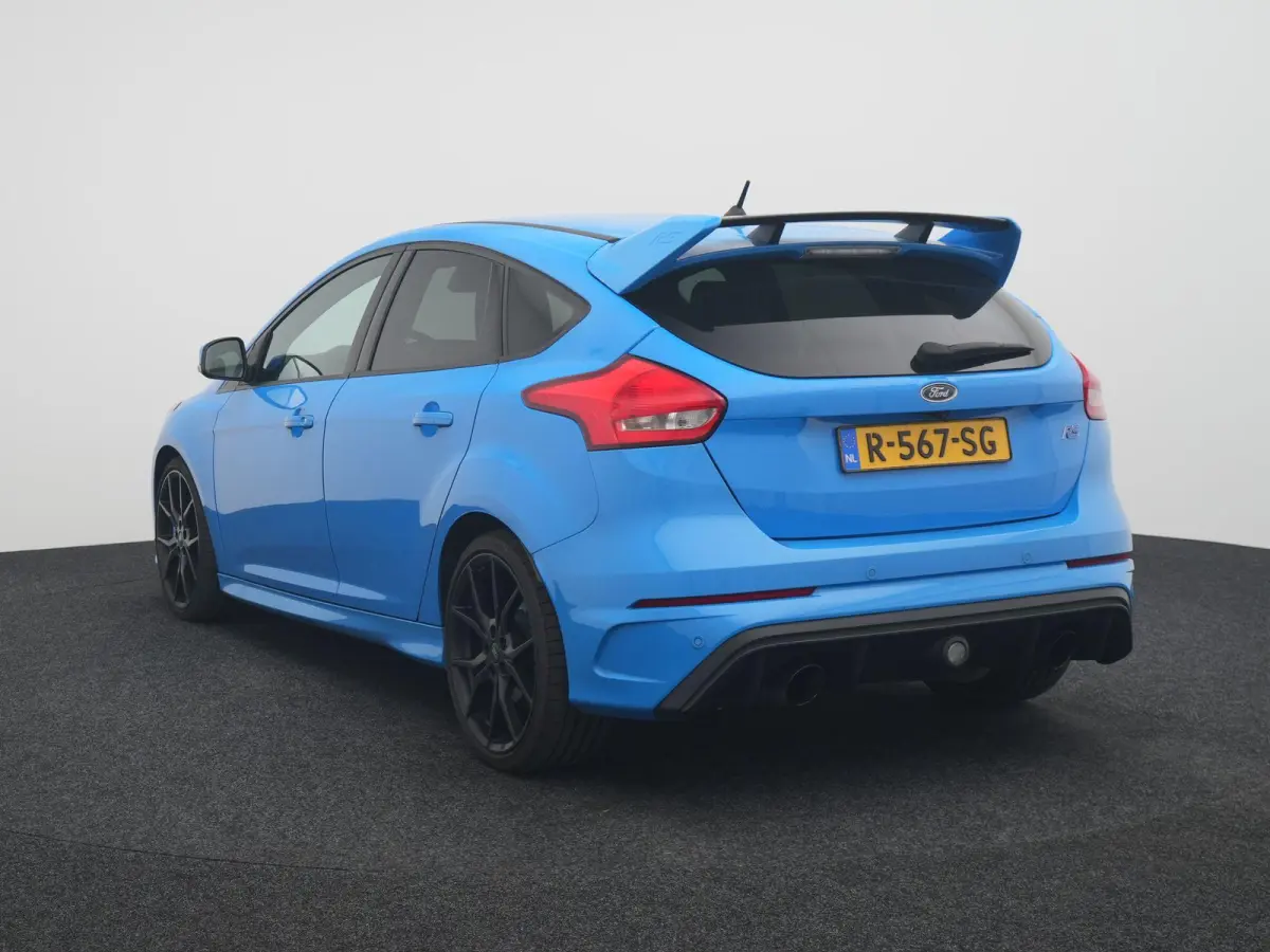 2.3 RS | Performance Pack RS | Drift Mode / Circuit Mode | Camera | Apple Car Play / Android Play | Sport Onderstel | 12 Maanden Garantie |