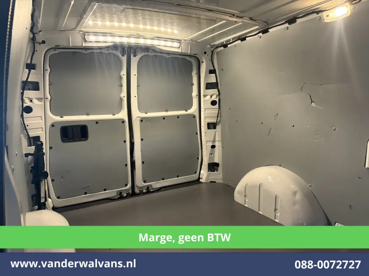 111 CDI 115pk **MARGE, geen BTW** L3H1 Euro6 Airco | Camera | Navigatie | Cruisecontrol Trekhaak, Leder, Parkeersensoren, Bijrijdersbank