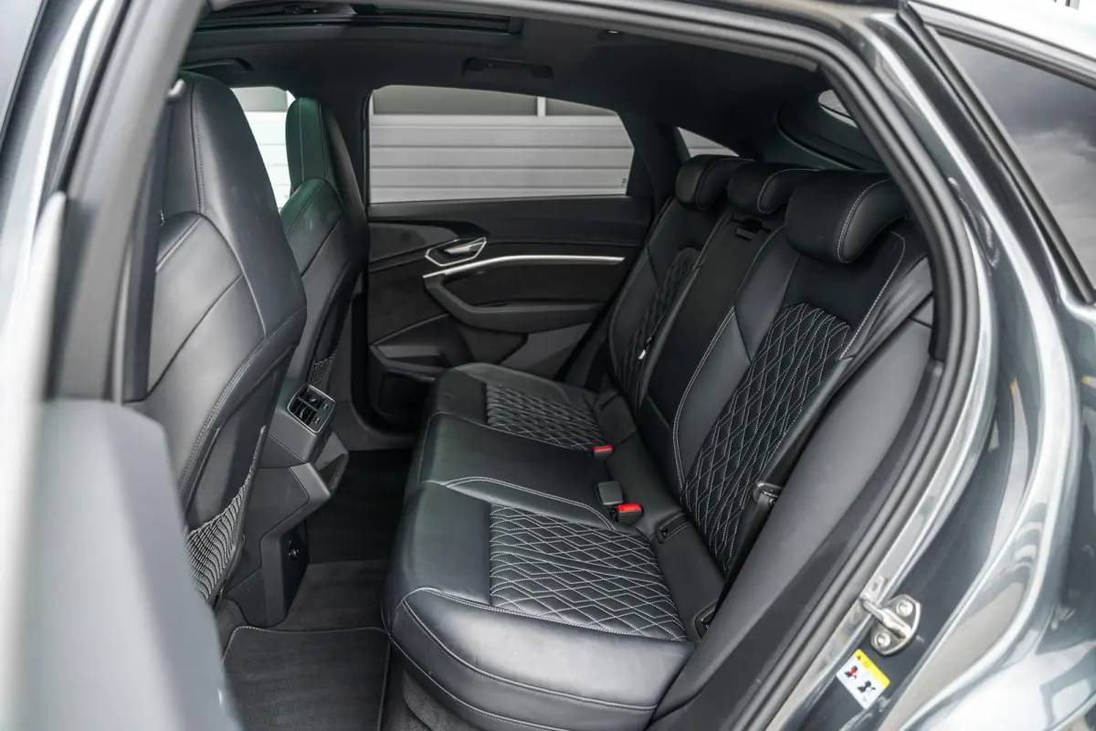 S 503pk quattro 95 kWh | Panoramadak | 22'' velgen | B&O audio | 360° camera