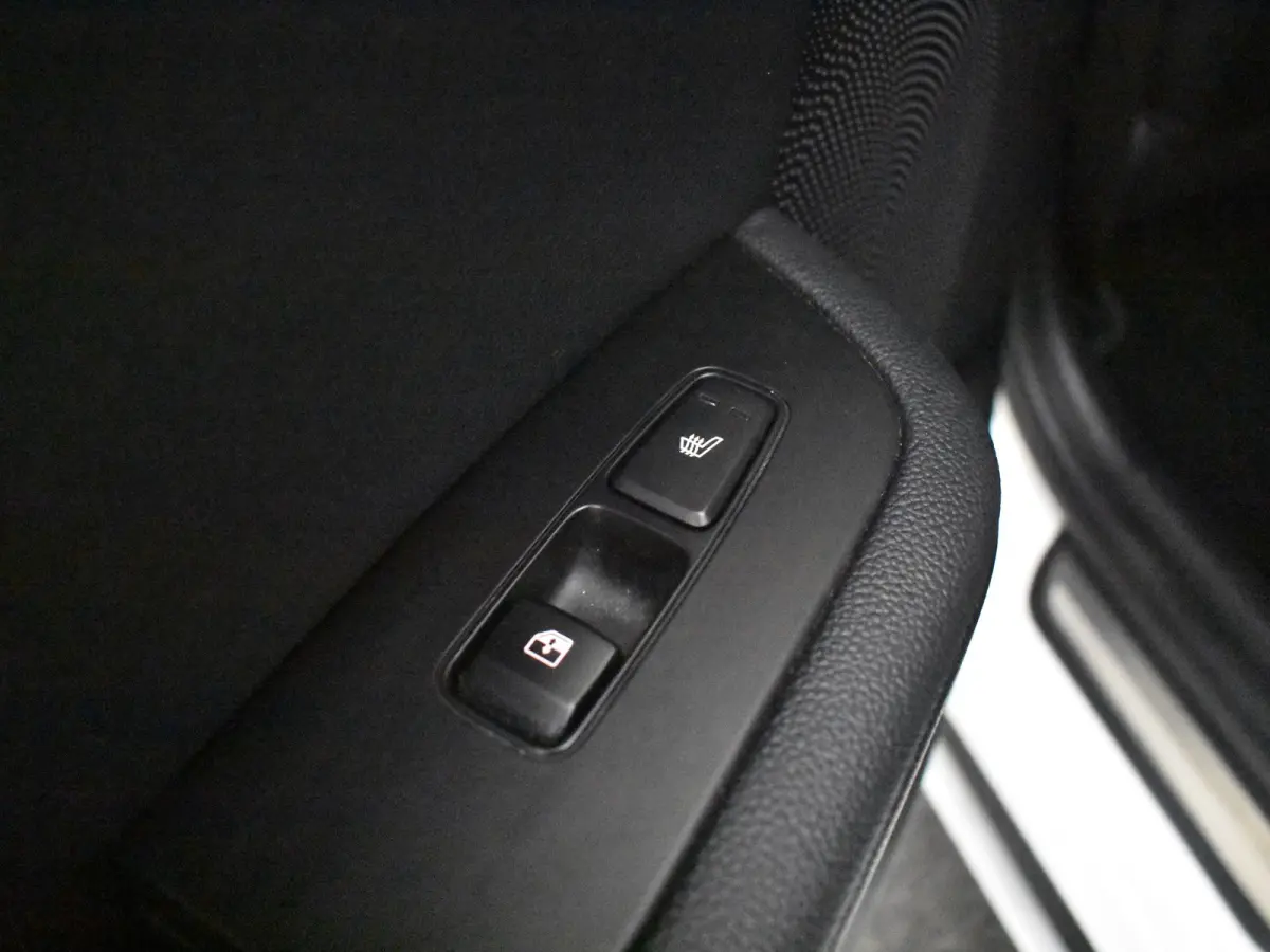 1.5 T-GDi GT-PlusLine l Pano Dak l Stoel/Stuurverwarming l Elektr. Stoel l Leder/Alcantara l 18" l Elektr. Klep l Full LED l Pano Dak l