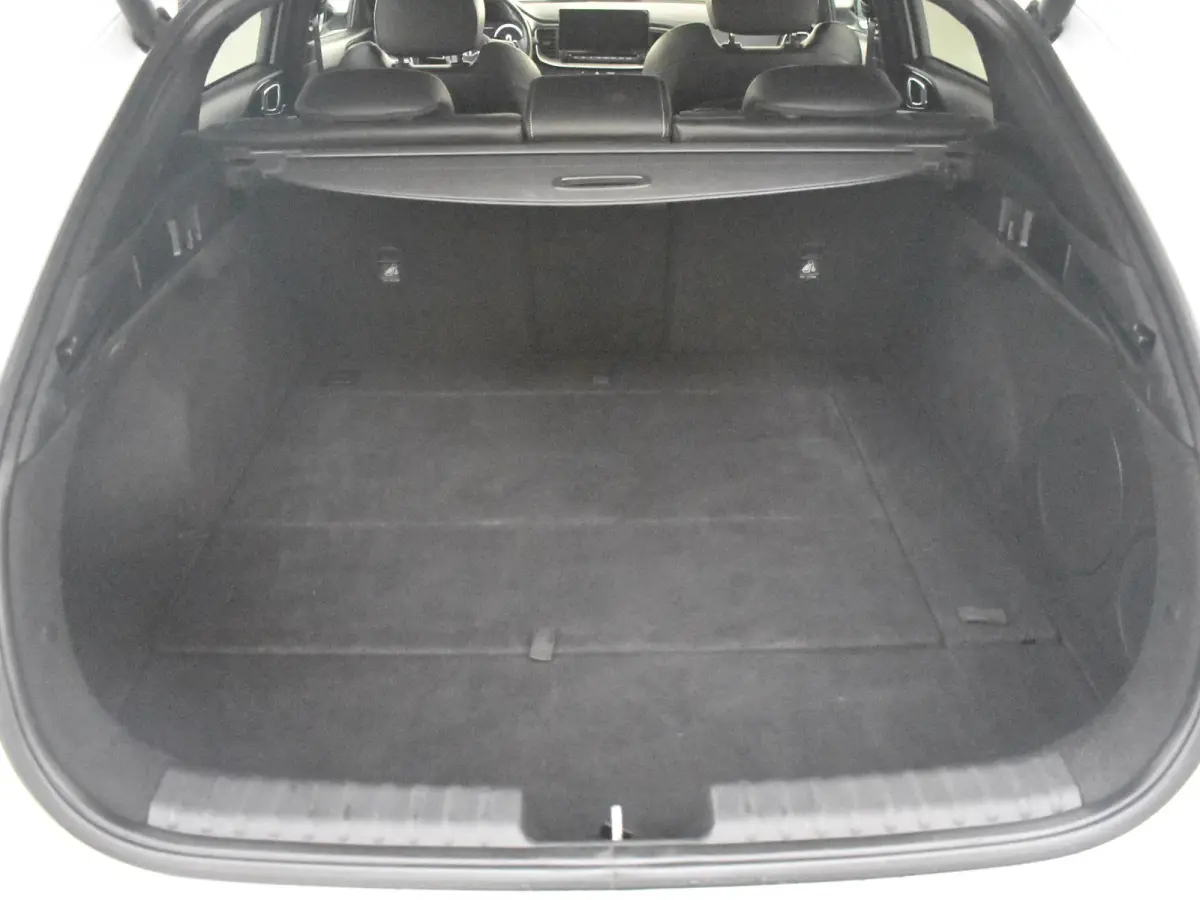 1.5 T-GDi GT-PlusLine l Pano Dak l Stoel/Stuurverwarming l Elektr. Stoel l Leder/Alcantara l 18" l Elektr. Klep l Full LED l Pano Dak l