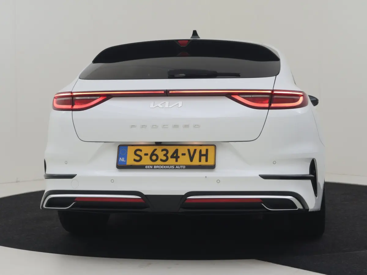 1.5 T-GDi GT-PlusLine l Pano Dak l Stoel/Stuurverwarming l Elektr. Stoel l Leder/Alcantara l 18" l Elektr. Klep l Full LED l Pano Dak l