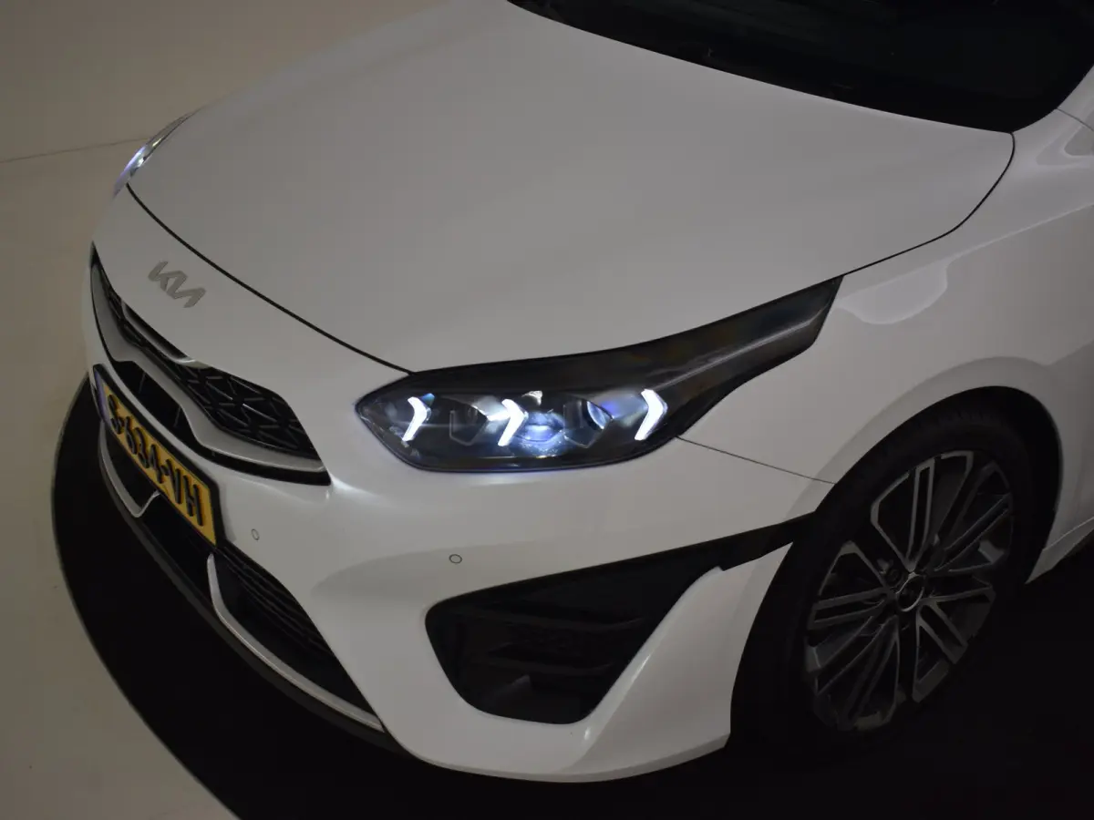 1.5 T-GDi GT-PlusLine l Pano Dak l Stoel/Stuurverwarming l Elektr. Stoel l Leder/Alcantara l 18" l Elektr. Klep l Full LED l Pano Dak l