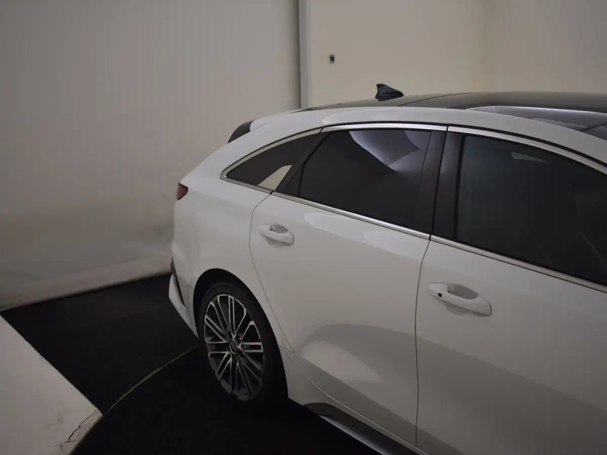 1.5 T-GDi GT-PlusLine l Pano Dak l Stoel/Stuurverwarming l Elektr. Stoel l Leder/Alcantara l 18" l Elektr. Klep l Full LED l Pano Dak l