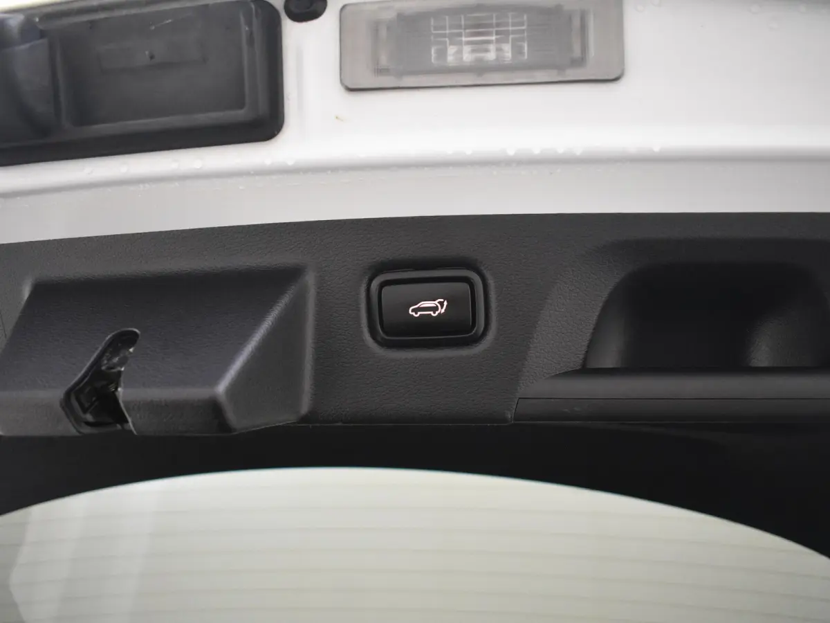 1.5 T-GDi GT-PlusLine l Pano Dak l Stoel/Stuurverwarming l Elektr. Stoel l Leder/Alcantara l 18" l Elektr. Klep l Full LED l Pano Dak l
