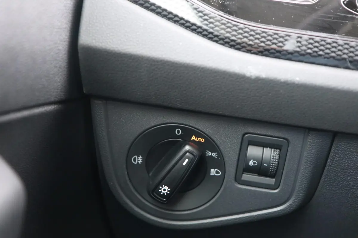 1.0 TSI 95pk Life Edition | App Connect | Achteruitrijcamera | Cruise Control