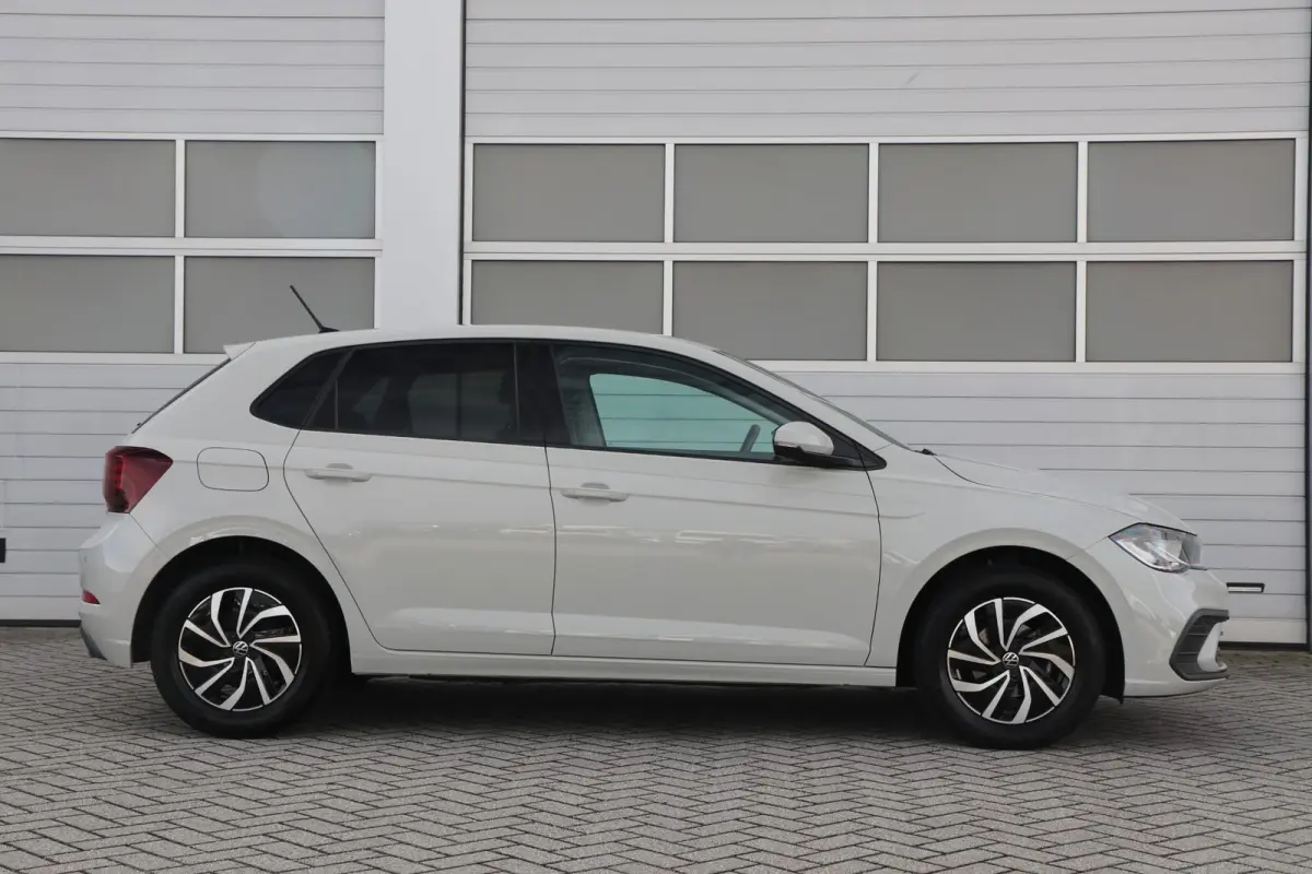 1.0 TSI 95pk Life Edition | App Connect | Achteruitrijcamera | Cruise Control