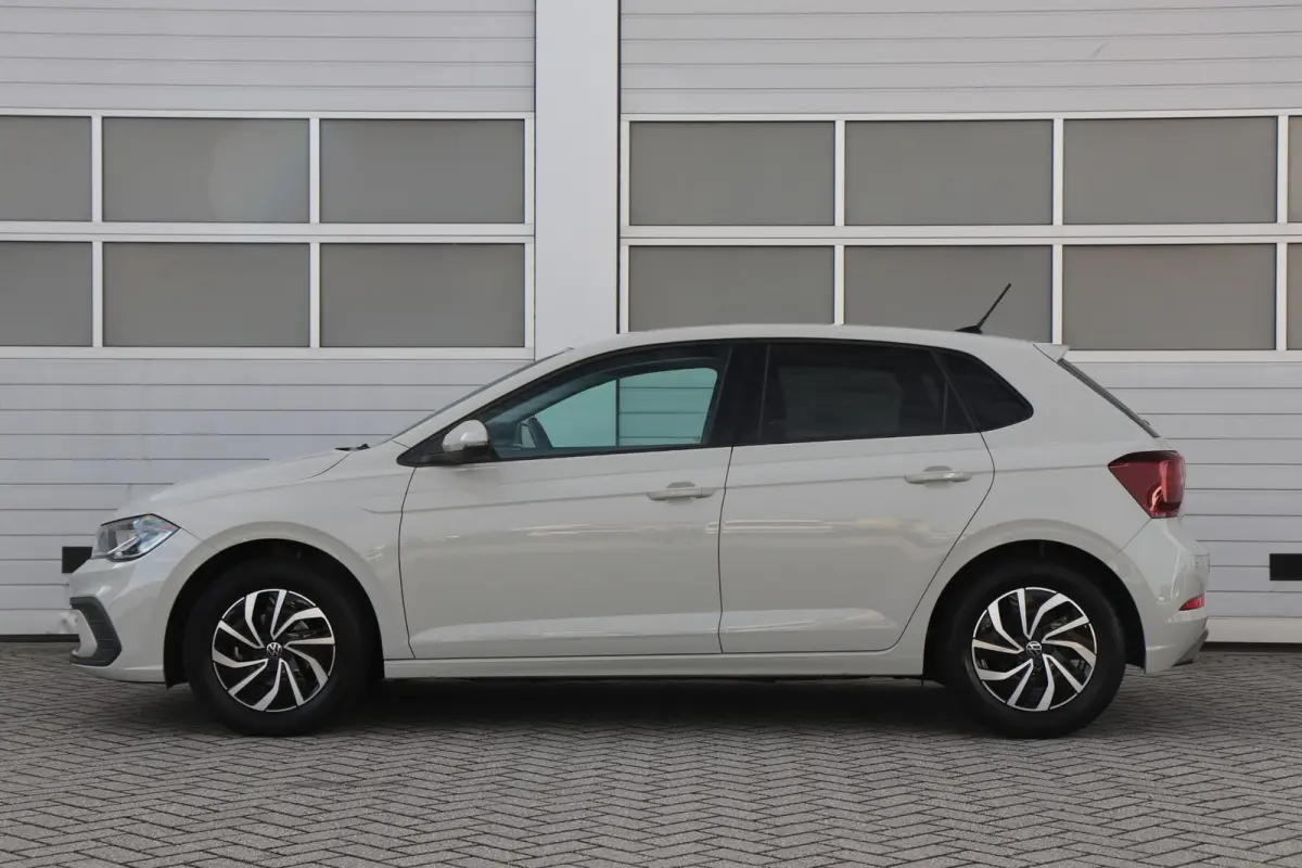 1.0 TSI 95pk Life Edition | App Connect | Achteruitrijcamera | Cruise Control