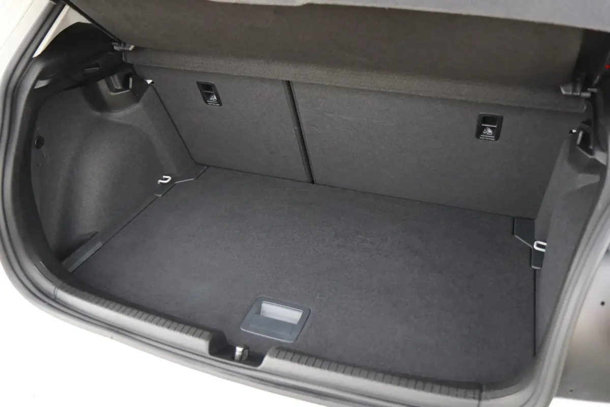 1.0 TSI 95pk Life Edition | App Connect | Achteruitrijcamera | Cruise Control