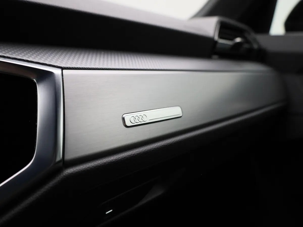 35 TFSI S edition 150 PK | S-line | Automaat | Camera | Trekhaak | SONOS Sound | Adaptive cruise control | Stoelverwarming | Lichtmetalen velgen |