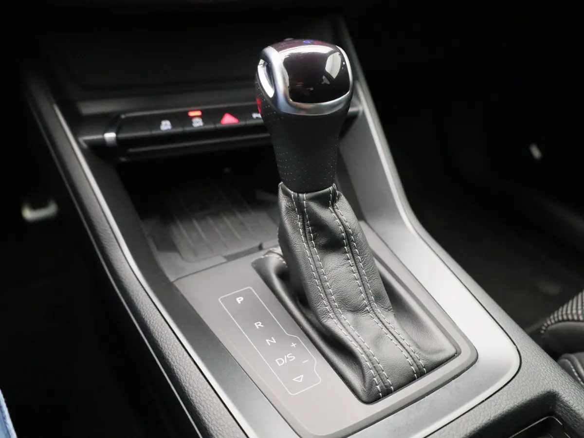35 TFSI S edition 150 PK | S-line | Automaat | Camera | Trekhaak | SONOS Sound | Adaptive cruise control | Stoelverwarming | Lichtmetalen velgen |