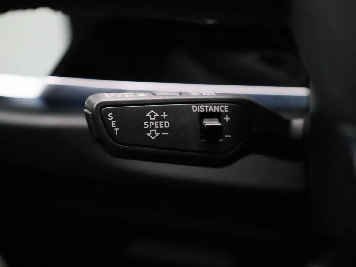 35 TFSI S edition 150 PK | S-line | Automaat | Camera | Trekhaak | SONOS Sound | Adaptive cruise control | Stoelverwarming | Lichtmetalen velgen |
