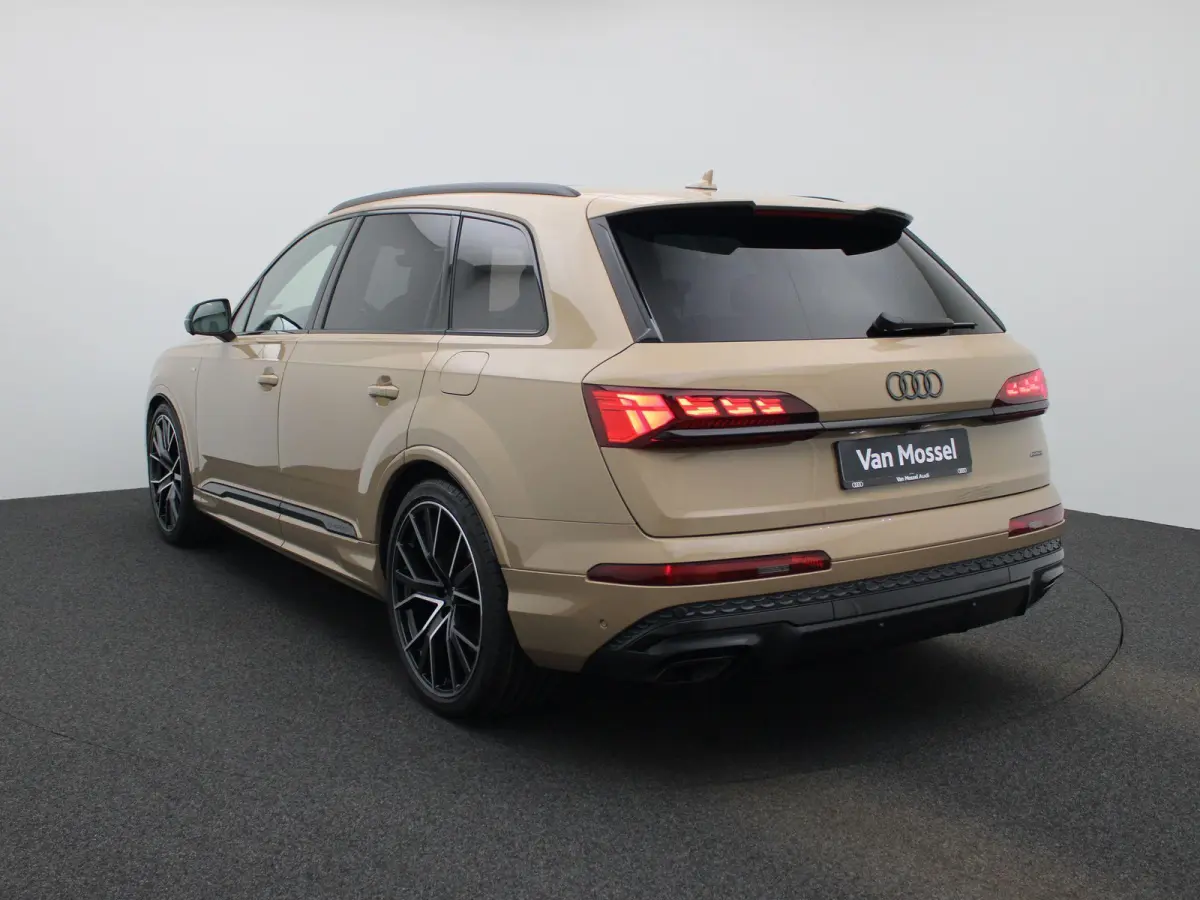 60 TFSI e quattro Pro Line S Competition 490 PK l Adaptive cruise control + emergency ass. l Luchtvering l Glazen panoramadak l Vierwielbesturing l 360 graden camera l Head-up display l Elek