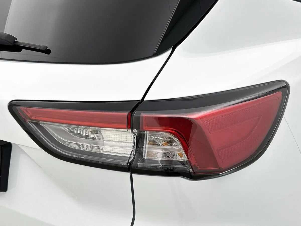 2.5 PHEV ST-Line X | Elektrische Stoel | Elektrische trekhaak | Winterpack | Driver Assistance Pack | LED | PDC + Camera | Clima | Navi | Apple CarPlay + Android Auto |