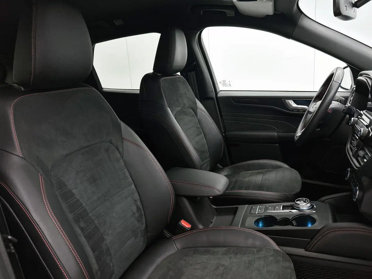 2.5 PHEV ST-Line X | Elektrische Stoel | Elektrische trekhaak | Winterpack | Driver Assistance Pack | LED | PDC + Camera | Clima | Navi | Apple CarPlay + Android Auto |