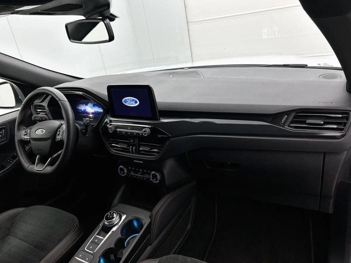 2.5 PHEV ST-Line X | Elektrische Stoel | Elektrische trekhaak | Winterpack | Driver Assistance Pack | LED | PDC + Camera | Clima | Navi | Apple CarPlay + Android Auto |