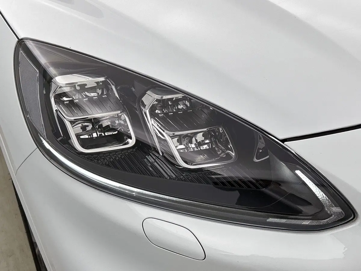 2.5 PHEV ST-Line X | Elektrische Stoel | Elektrische trekhaak | Winterpack | Driver Assistance Pack | LED | PDC + Camera | Clima | Navi | Apple CarPlay + Android Auto |