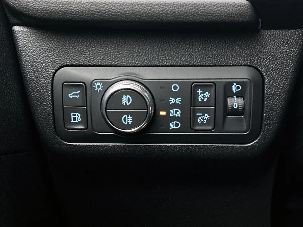 2.5 PHEV ST-Line X | Elektrische Stoel | Elektrische trekhaak | Winterpack | Driver Assistance Pack | LED | PDC + Camera | Clima | Navi | Apple CarPlay + Android Auto |