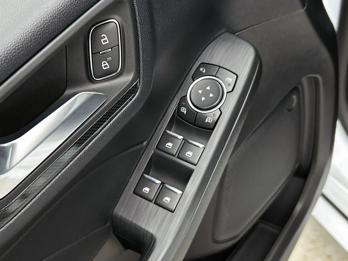 2.5 PHEV ST-Line X | Elektrische Stoel | Elektrische trekhaak | Winterpack | Driver Assistance Pack | LED | PDC + Camera | Clima | Navi | Apple CarPlay + Android Auto |