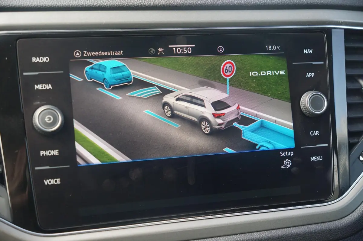 1.0 TSI 110pk Style Business | Trekhaak | Elektrische Achterklep | Navigatie