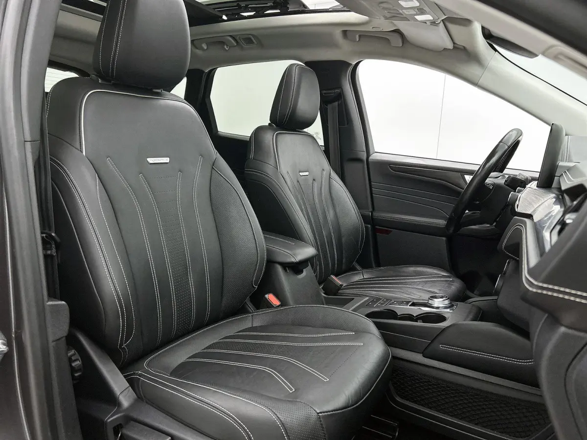 2.5 PHEV Vignale | Elektrische Trekhaak | Panoramadak | Leer | Winterpack | Technology Pack | Driver Assistance Pack | LED | PDC + Camera |