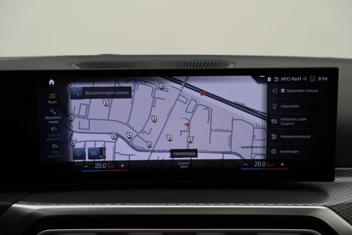 320e Leer, Panoramadak, ACC, Camera, Verwarmd Stuurwiel, LED, Apple Carplay, 19''