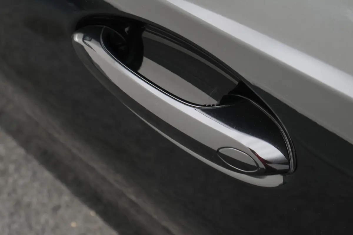 320e Leer, Panoramadak, ACC, Camera, Verwarmd Stuurwiel, LED, Apple Carplay, 19''