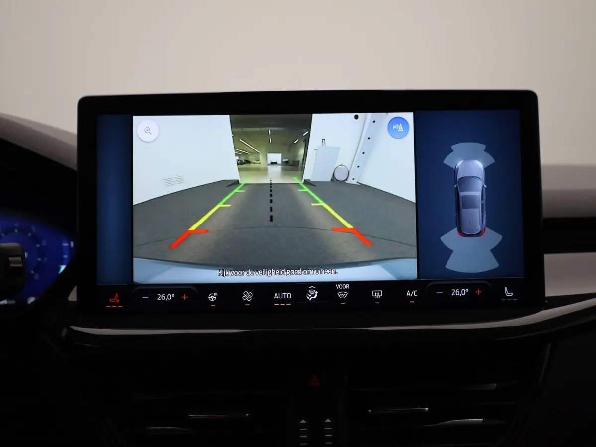 1.0 EcoBoost Hybrid ST Line X | Automaat | LED | PDC + Camera | Navi | Winterpack | Clima | LMV |