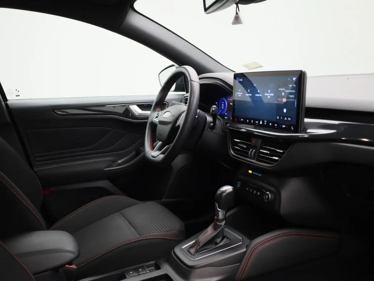 1.0 EcoBoost Hybrid ST Line X | Automaat | LED | PDC + Camera | Navi | Winterpack | Clima | LMV |