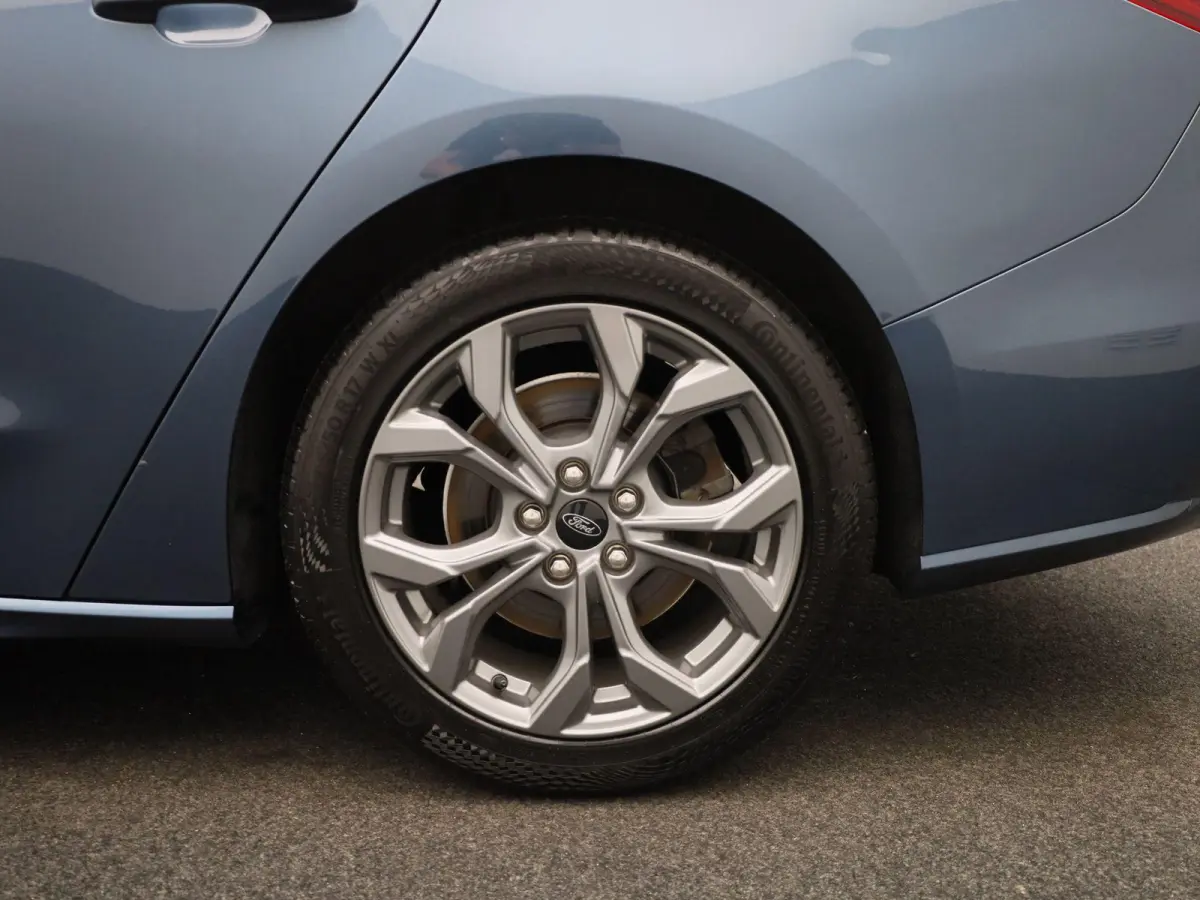1.0 EcoBoost Hybrid ST Line X | Automaat | LED | PDC + Camera | Navi | Winterpack | Clima | LMV |