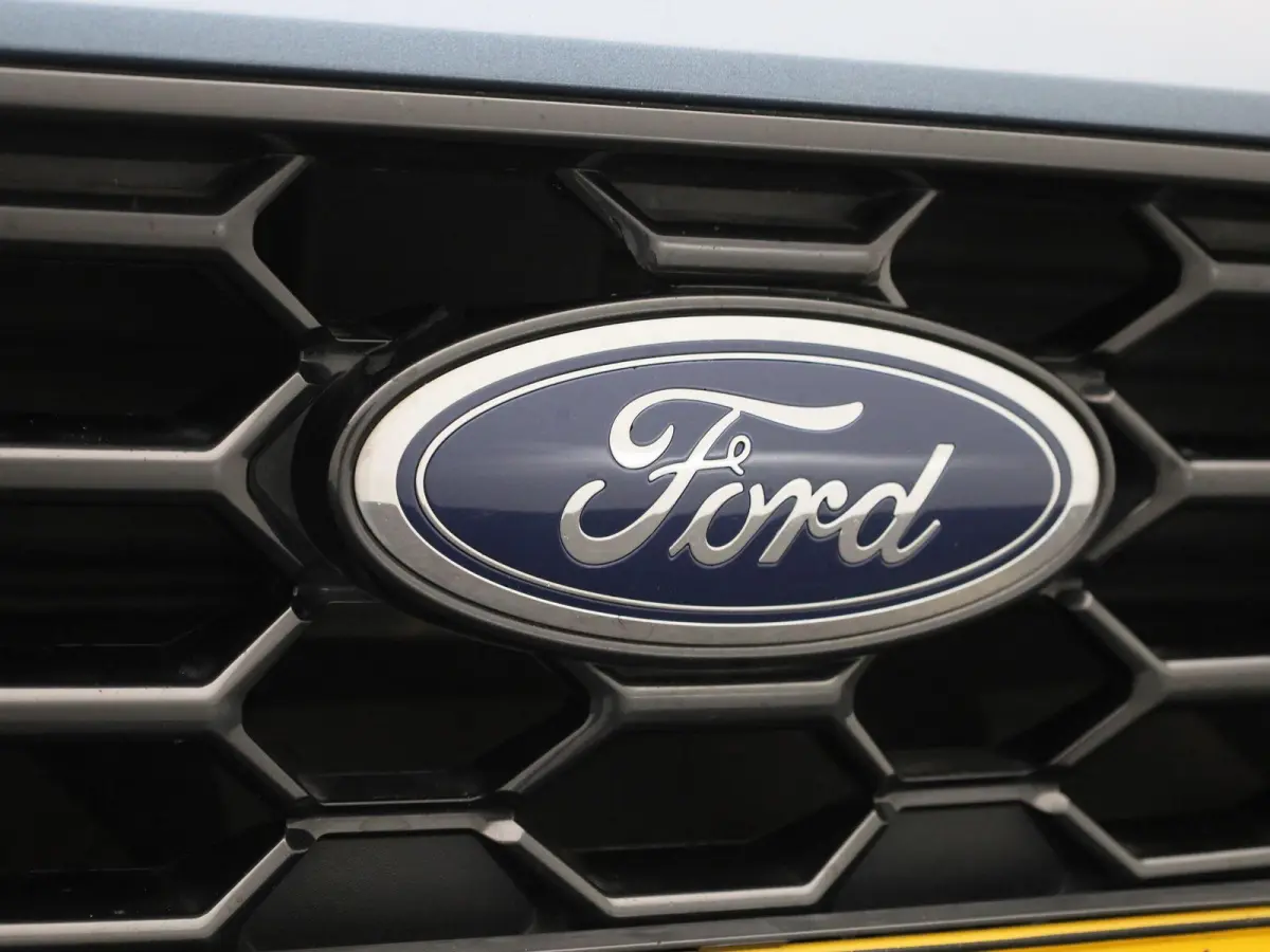 1.0 EcoBoost Hybrid ST Line X | Automaat | LED | PDC + Camera | Navi | Winterpack | Clima | LMV |
