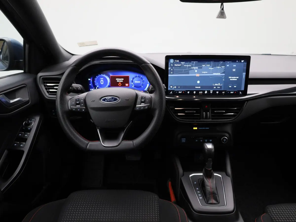 1.0 EcoBoost Hybrid ST Line X | Automaat | LED | PDC + Camera | Navi | Winterpack | Clima | LMV |