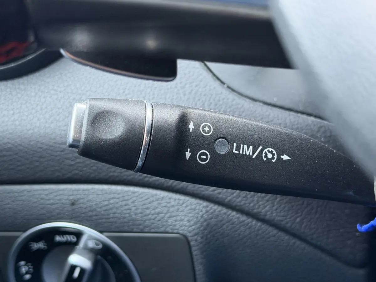 180 AMG | Navigatie | Parkeersensoren | Stoelverwarming | Lichtmetalen Velgen |