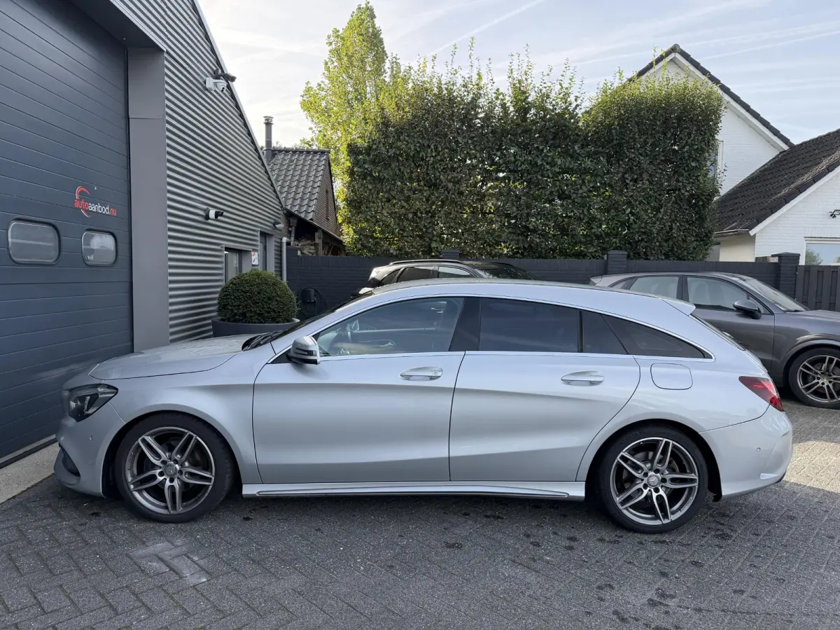 180 AMG | Navigatie | Parkeersensoren | Stoelverwarming | Lichtmetalen Velgen |