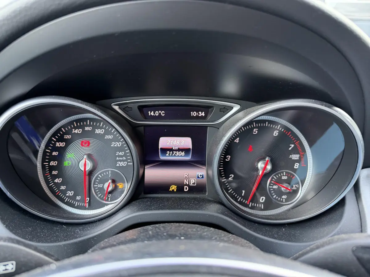 180 AMG | Navigatie | Parkeersensoren | Stoelverwarming | Lichtmetalen Velgen |