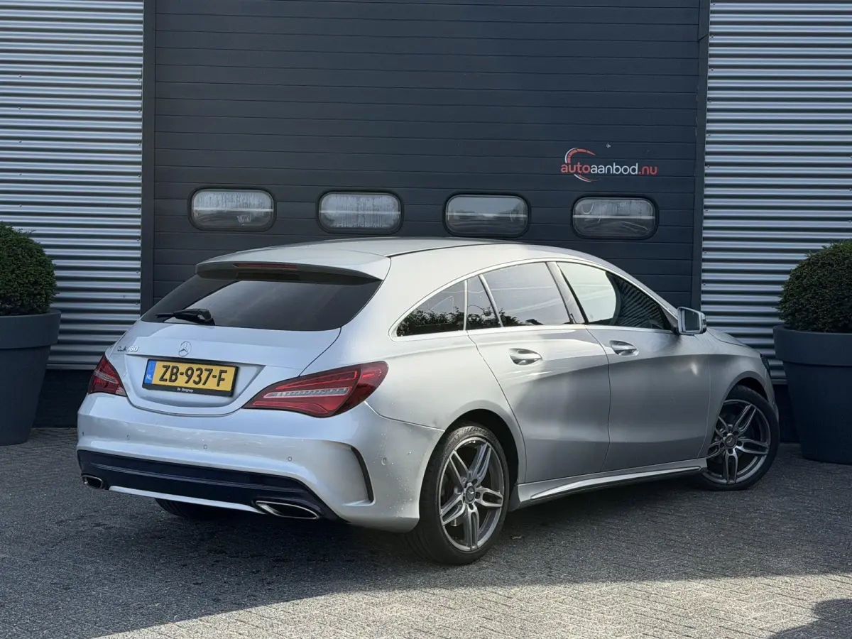 180 AMG | Navigatie | Parkeersensoren | Stoelverwarming | Lichtmetalen Velgen |